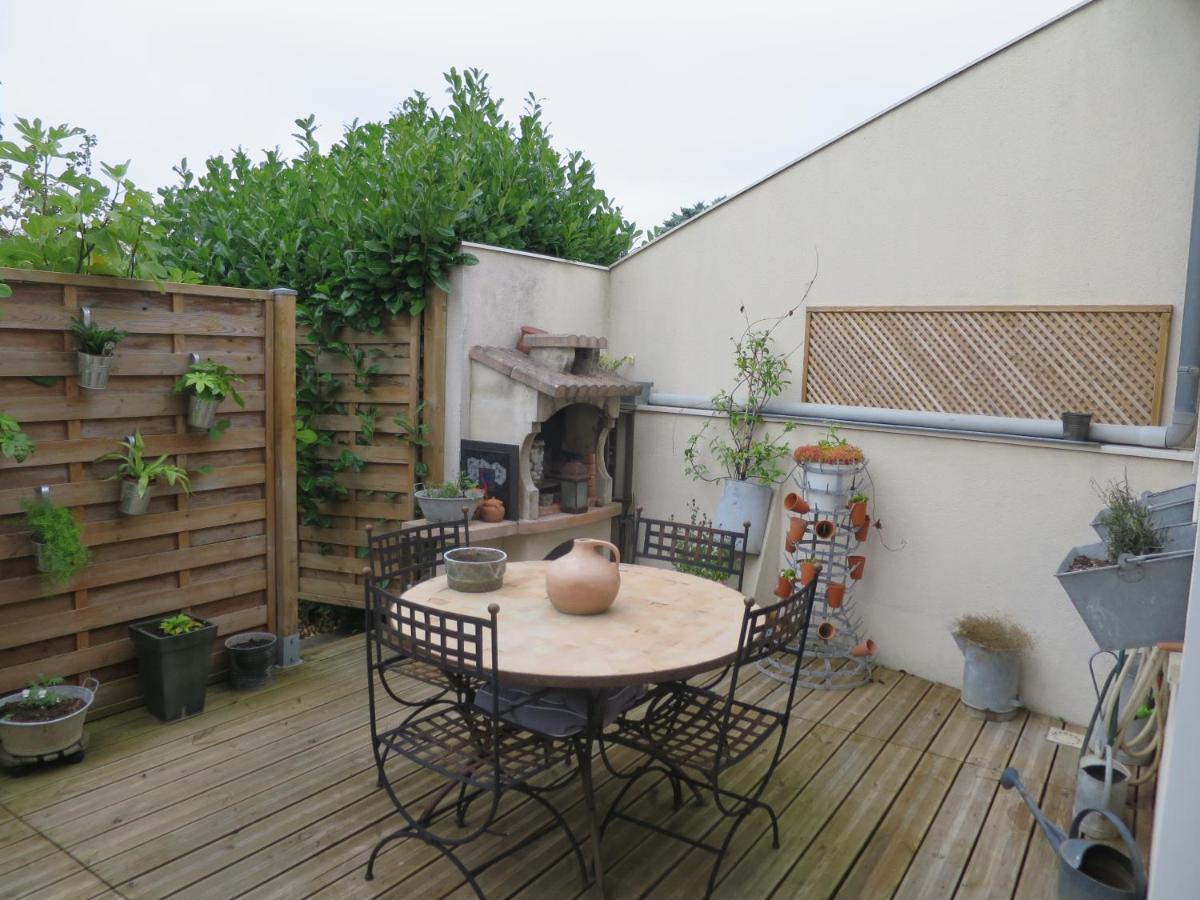 Duplex Contemporain Terrasse Exterieure Parking Apartment Leves Exterior foto